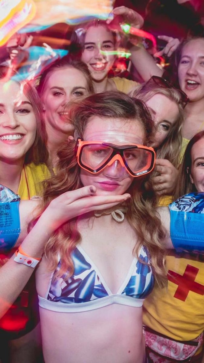 sarahburtonxo's tweet photo. Diving into dicksand like... #strathcaptains https://t.co/Lnv7C0tdo8