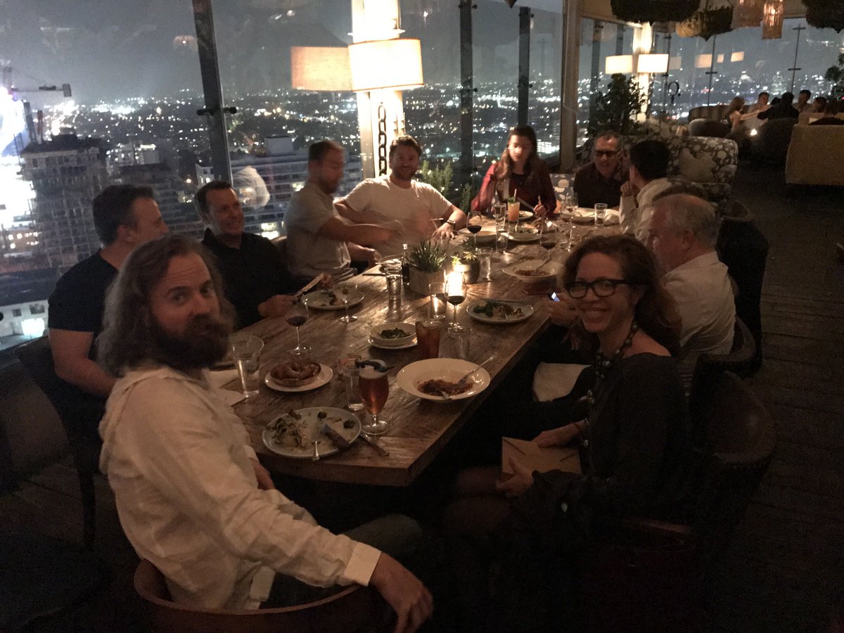 foundersnetwork's tweet photo. #tbt to our #LA #founder dinner @SohoHouse! Many thx to @jsgoecke from @Cisco for sponsoring & Han Shen of #iFlyvc for hosting office hours! https://t.co/YSAVYn93lB
