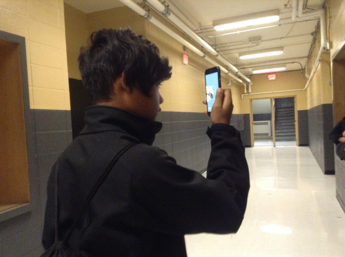 nowlinmedia's tweet photo. Multimedia Ss @NowlinMiddle making @GoogleStreetV  tour #growingpanthers #VR https://t.co/5mW5J16wj9