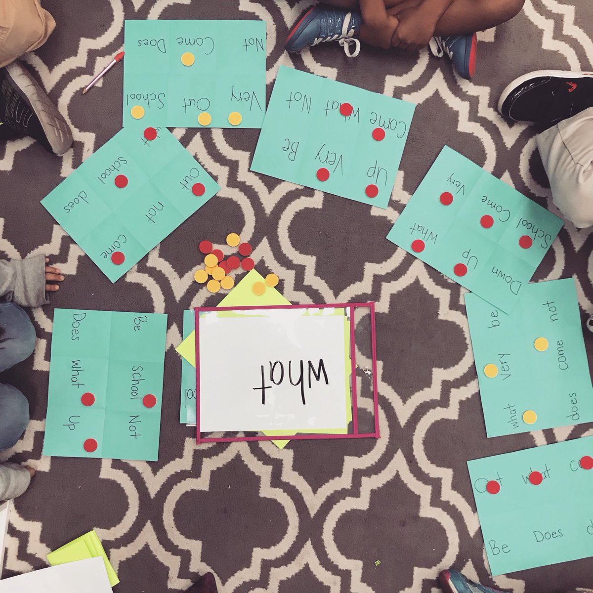 llorente_k's tweet photo. My students LOVED playing sight word bingo during small groups today!🤗 @FienbergFisher @MDCPS #iteachfirst https://t.co/JadcyZHuZv