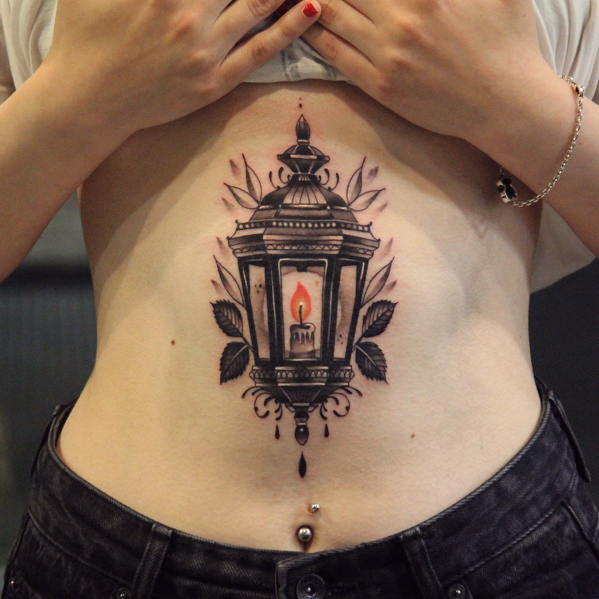 XavTattoo's tweet photo. El fuego vivo de un candil. 🔥 https://t.co/Ne6TzEdkeK
