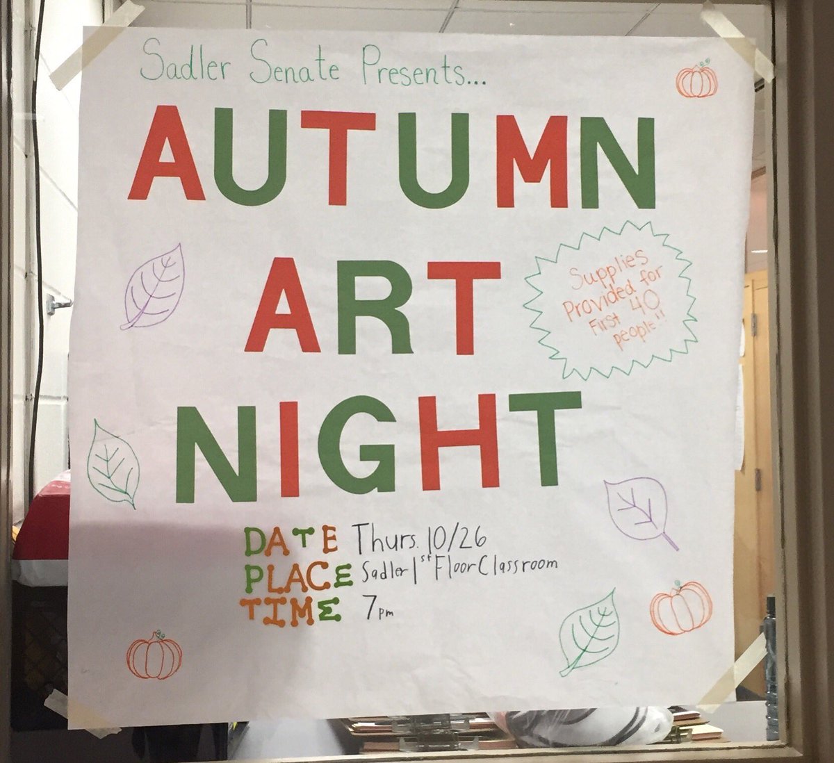 StudentLivingSU's tweet photo. Strolling through Sadler &amp; noticed there is an Art Night tonight!! Happy Crafting to all that attend 😊🖍🖌 #LiveSU #ResHallEvent #Sadler https://t.co/jqKK48XVWK