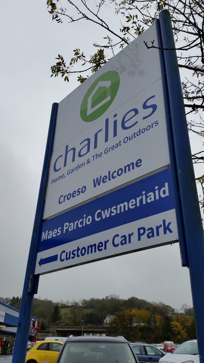 SxSwansea's tweet image. Updated these #flexface #postmounted &amp;amp; #traysigns with @CharliesStores #newbrand at #carmarthen today