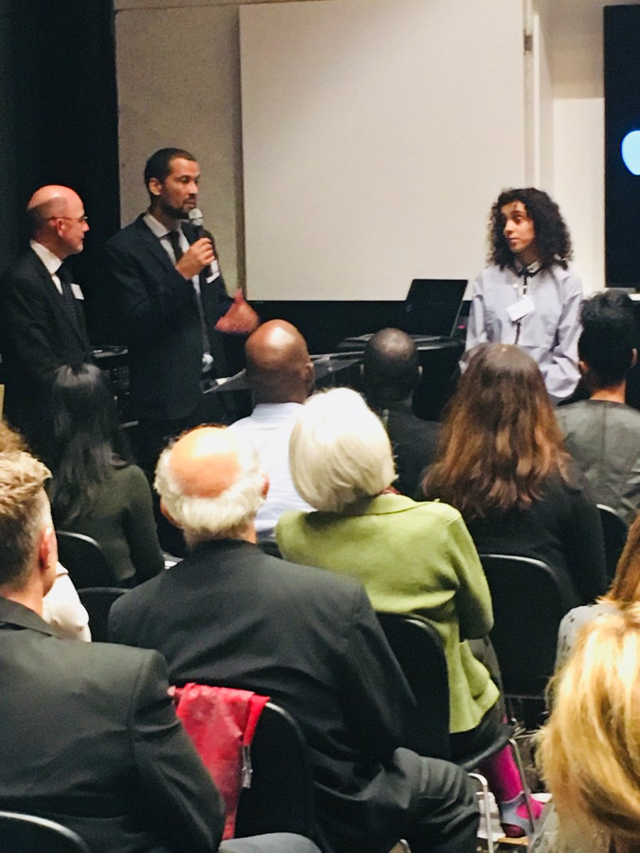 DeliveringC's tweet image. Gary Francis award to Pembe Tokluhan inspiring young lady. @hackneycvs @DeliveringC