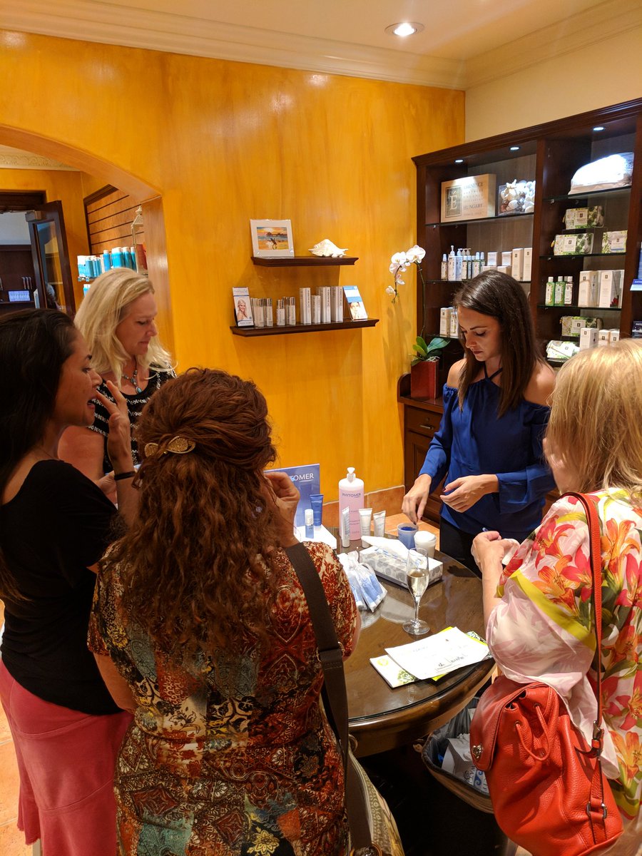 pacificwaterspa's tweet photo. @PhytomerUSA is a big hit at our #OpenHouse @hyatthb #getSPAcific https://t.co/9qRMYClsHz