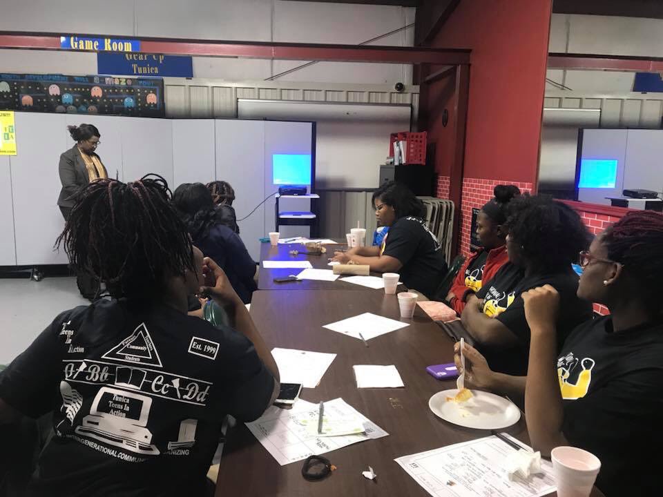 tunicateens's tweet photo. TTIA’s Nat. Week of Action local event against School Pushout Townhall Community Training. #DSCWoA2017 #EndSchoolPushout #EdIsAHumanRight https://t.co/hTNHxLnOB6