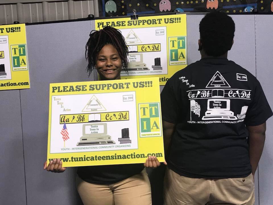 tunicateens's tweet photo. TTIA’s Nat. Week of Action local event against School Pushout Townhall Community Training. #DSCWoA2017 #EndSchoolPushout #EdIsAHumanRight https://t.co/hTNHxLnOB6