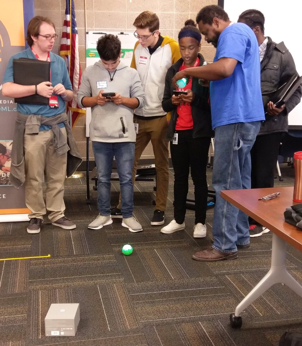 SouthlandCAPS's tweet photo. Tech Solutions had a great day networking at Codefest 2017! #makingconnections #slcaps #codefest2017 https://t.co/0Ivd6JEJ4m