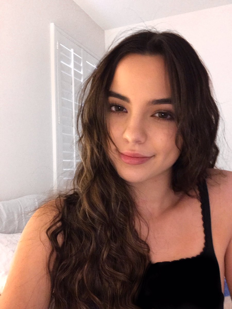 VanessaMerrell's tweet image. i hate you because i like you