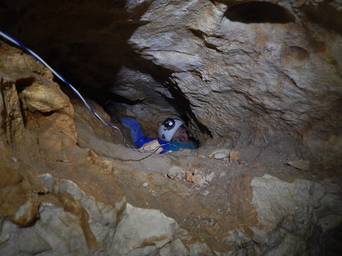 The cave is now "voxed". We placed the telephone wire all the way down to -550 m. #p4k2017 #dzrjl #exploration #caving #deepcave
