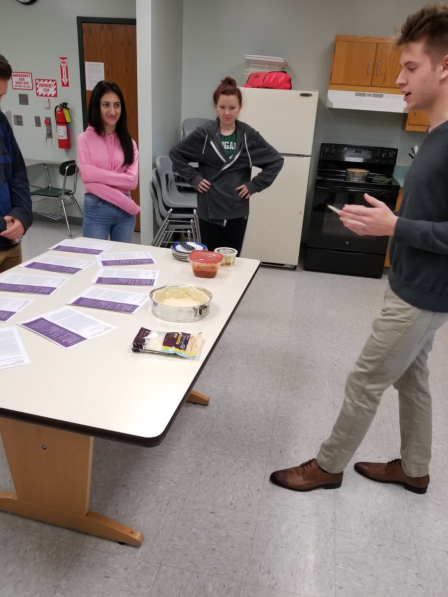 angrydananger's tweet image. Demonstration speeches for Comp 1010. These kids will leave Genesee Valley with 6 English credits. #GoGVCS