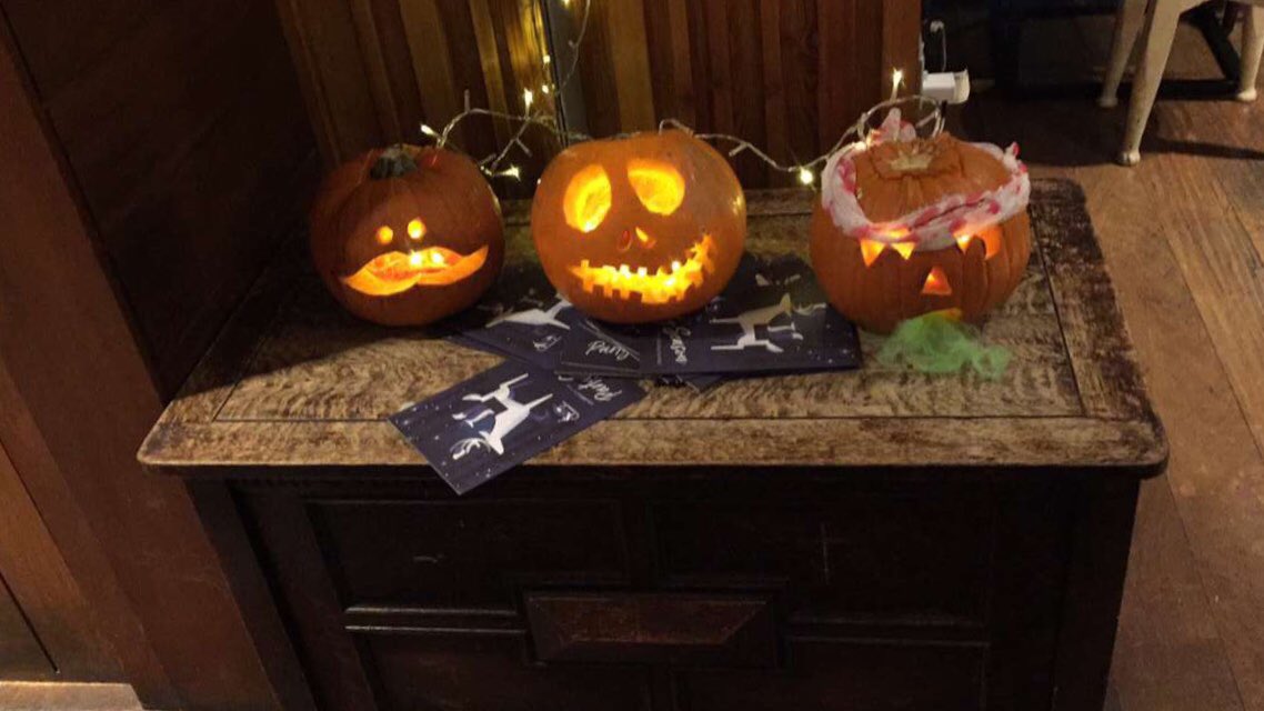 We’re ready for the big Halloween party this Saturday. Are you? Be there at 8pm to enjoy scary games and a live band!! #Halloween