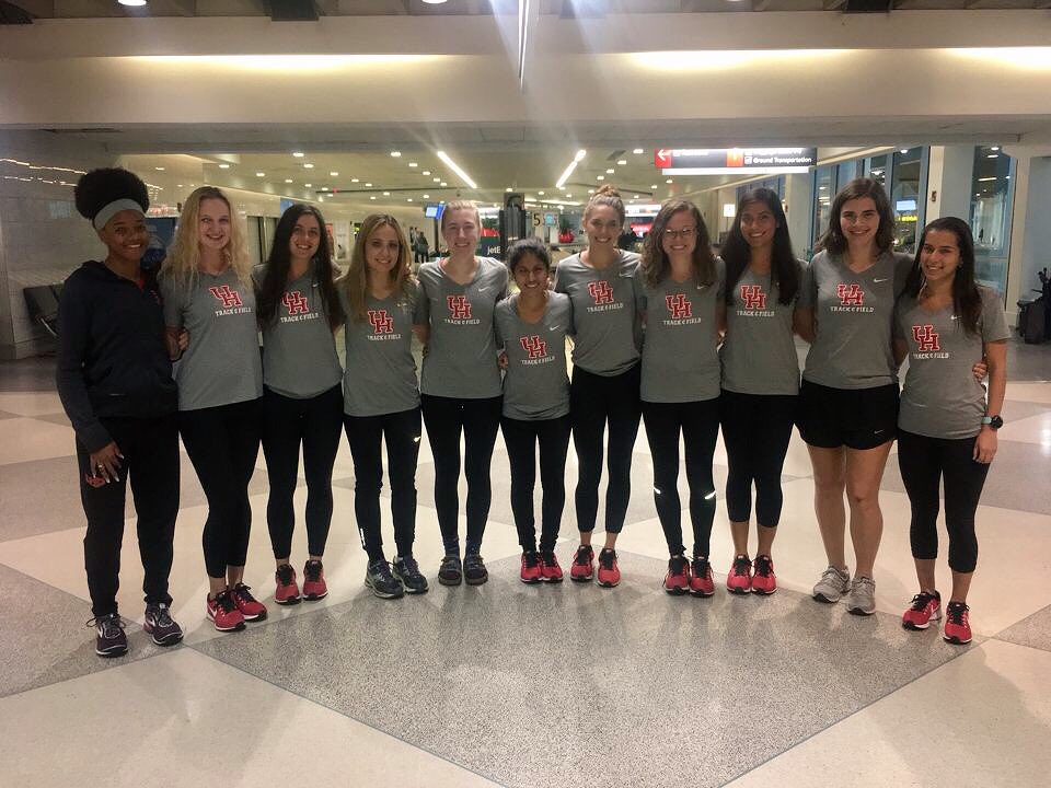 werun4froyo's tweet photo. Your COOGS have landed in Philly! It's conference time 💪🐾 https://t.co/85LZzMROJZ