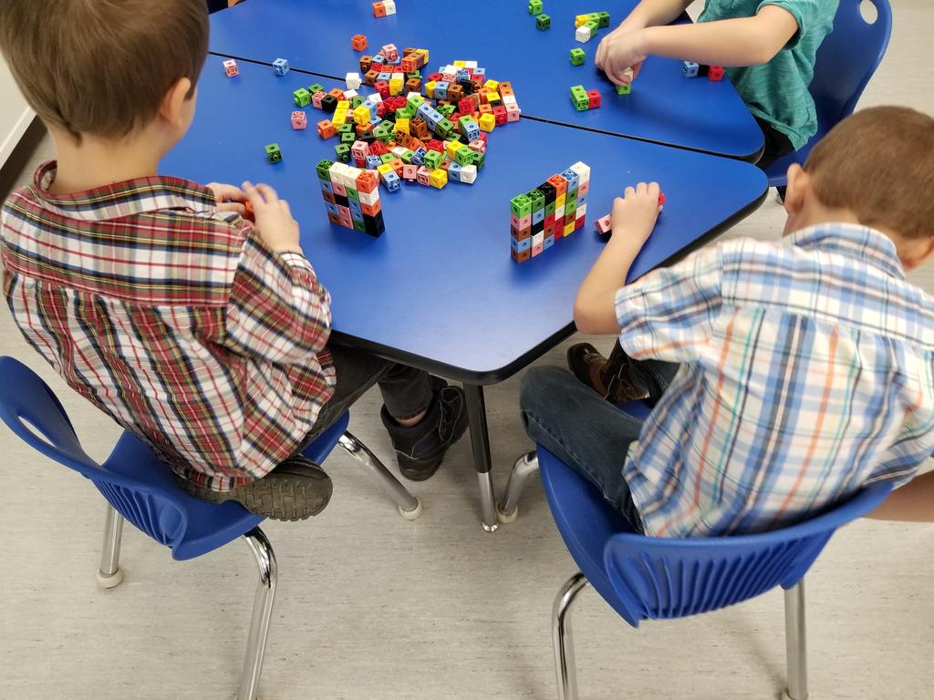 TeacherMrE's tweet photo. We're practicing skip counting by 5 in grade one/two!! Soaring to Success at JDS @PalliserSchools https://t.co/fFatTEqMYP