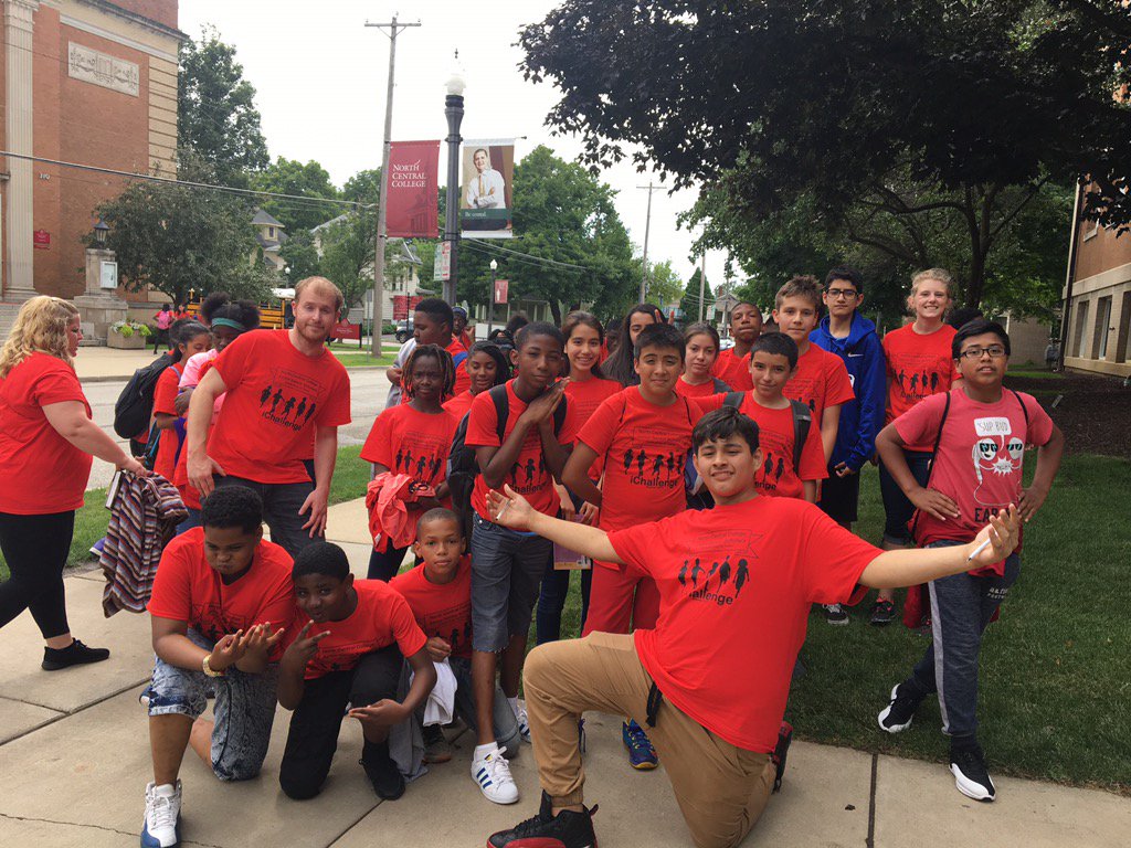 JSSCollegeBound's tweet photo. Thank you for the books "Big Rig Truck!" https://t.co/TSdzZjvbQG