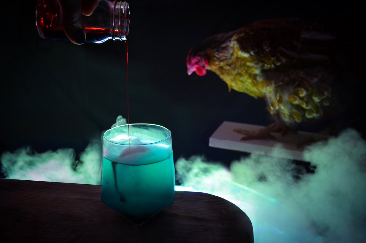 drinkwchickens's tweet photo. What About Barb?#StrangerThings #cocktail.#strangerthingsab @Apt_bartender
Recreating tvscenes with #chickens in my free time now, I guess. https://t.co/gqc9VcMefS