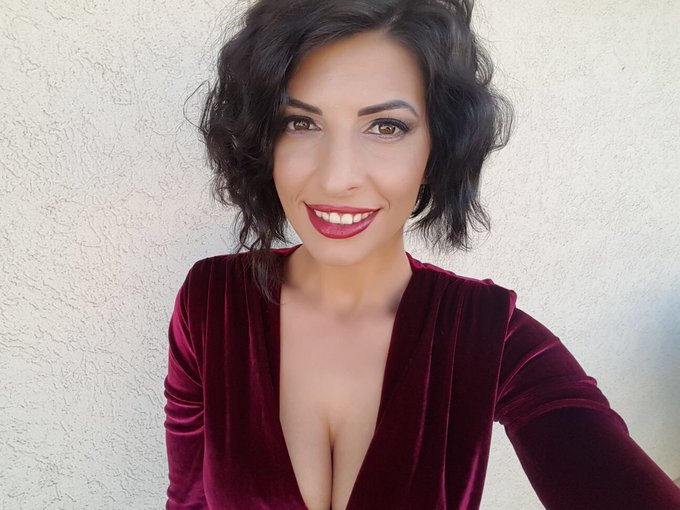 In ❤️️ I trust ! See you #live only @LiveJasmin #selfie 🏆💃🏼😎 https://t.co/SgxGictE4v<a href="/tag/live"class="tags">#live</a><a class="tags" href="/tag/livejasmin">@livejasmin</a><a href="/tag/selfie"class="tags"><span>#selfie</span></a>