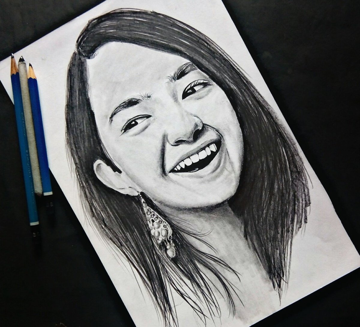 Drawing Anushka Sen Sketch✍ #youtubeshorts #shortvideo || Deepak Daharia  Arts - YouTube