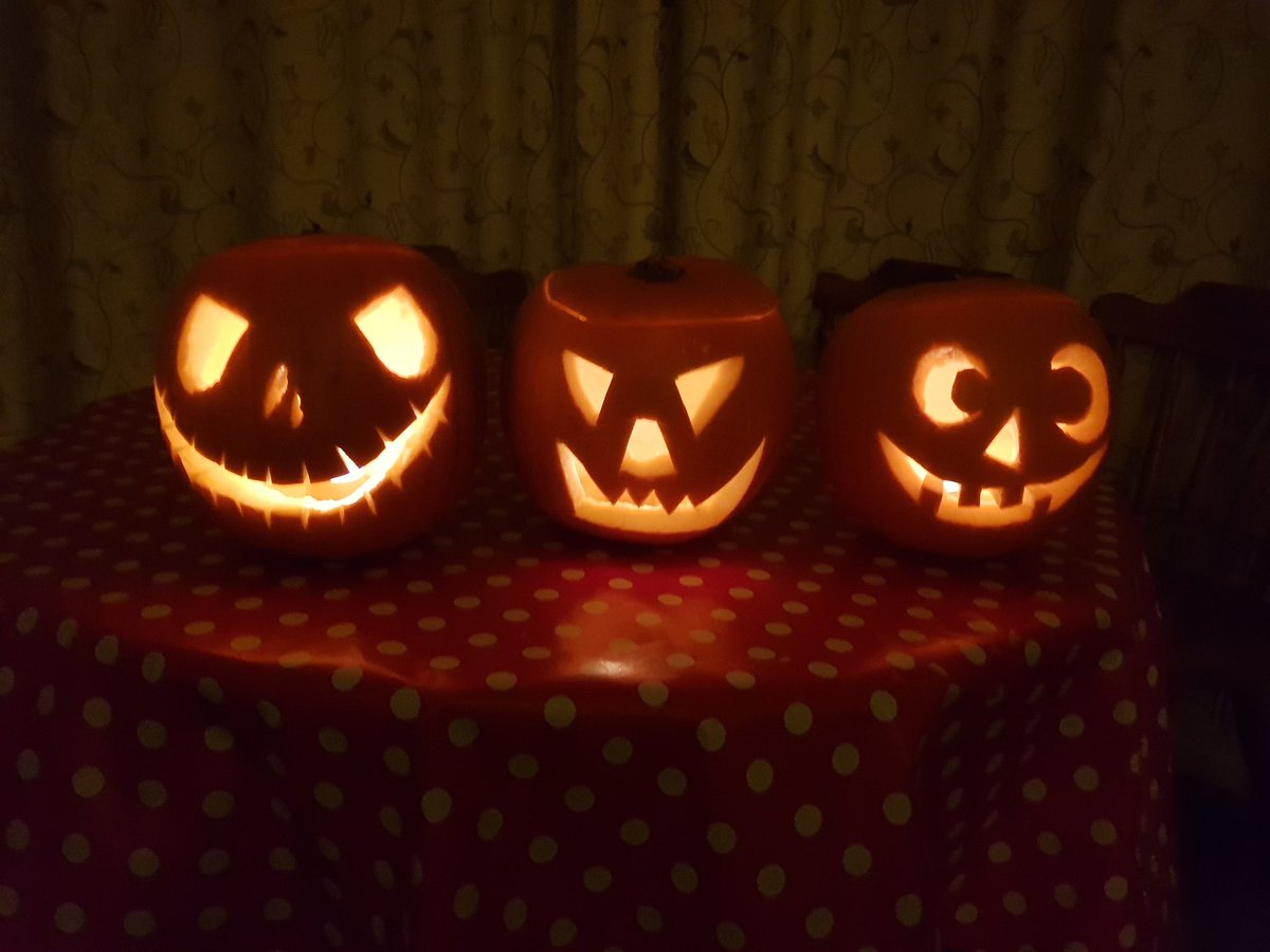 NewPictureHouse's tweet photo. 3 chilling visitors, for our 2 terrifying films this weekend. Don't be the 1 to miss out. 0 excuses not to join us on Fri and Sun night. https://t.co/x6KFbCe1HM