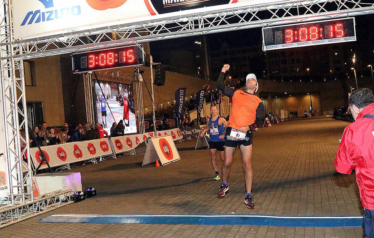 narunjito82's tweet photo. @BilbaoMarathon este año me has vencido pero me has enseñado y el año que viene te volveré a retar #breaking3 #mis4"majors" #runjoybilbao https://t.co/NH4uZRBWfL