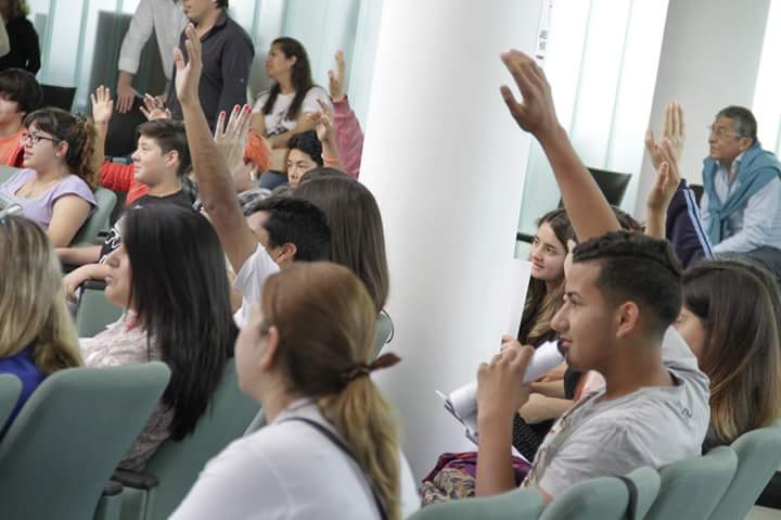EquipCaceresHCD's tweet photo. "Cuando la juventud se pone en marcha, el cambio es inevitable" 🙋‍♀️🙋‍♂️📢💪

Participé del 1er Foro d Estudiantes en Malvinas FELICITACIONES! https://t.co/QjLB2prYG6