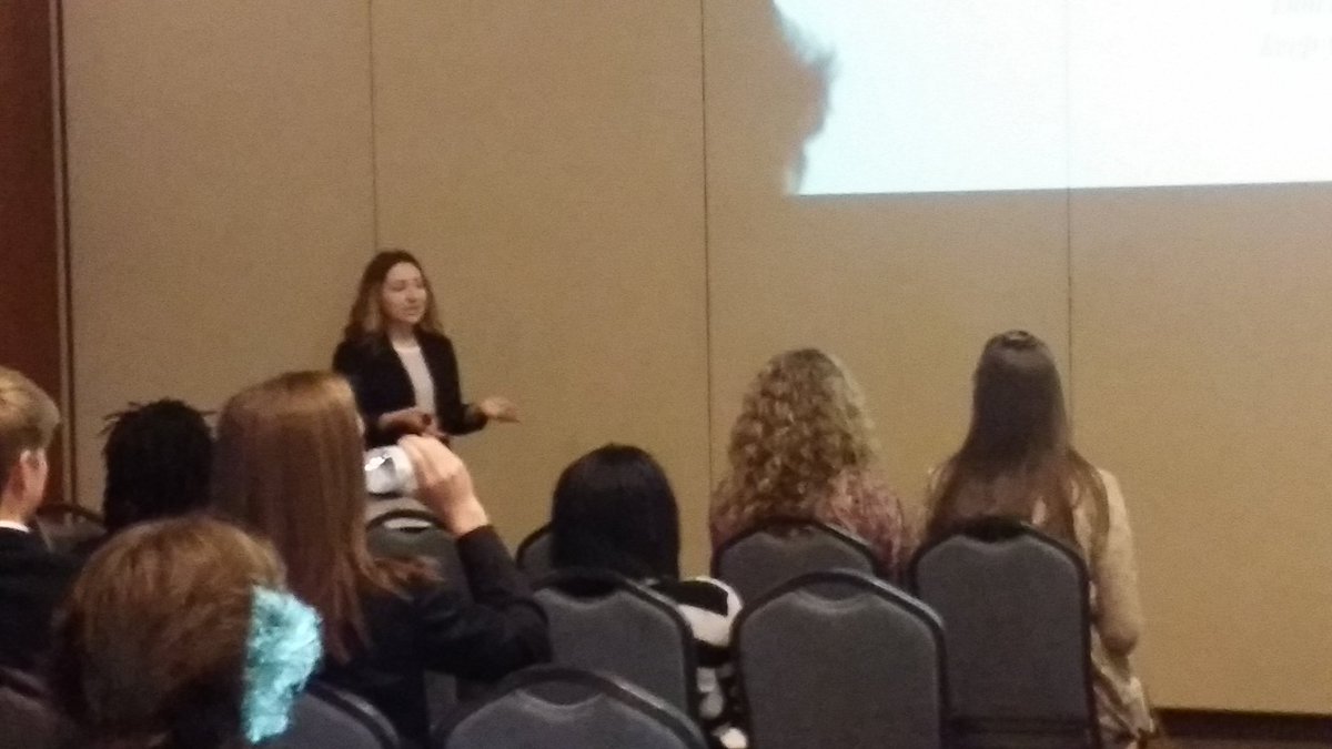 ArkansasDECA's tweet image. #awesomespeakers at the @DECAInc Central AR Fall Leadership conference! #limitless @GraceMurphy22 @heyitsmarykathryn