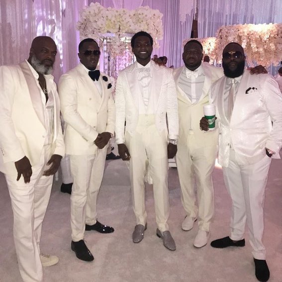 raphouse_'s tweet image. Gucci and his best men.