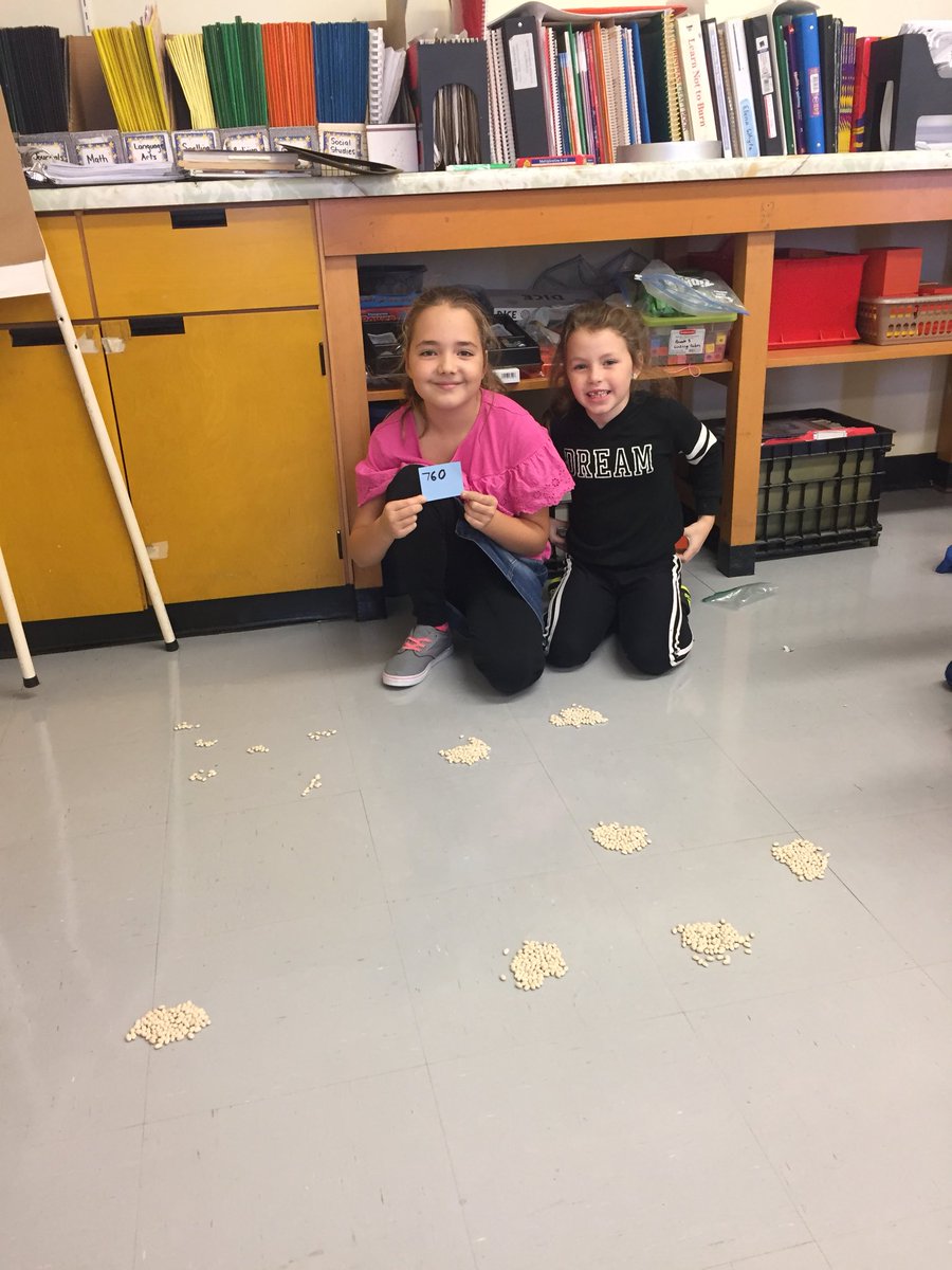 rennie_sandra's tweet photo. Representing our numbers. #grade3 #numbersto1000 #ourfinalproduct @slablues @NLESDCA https://t.co/gnvCWOmbDs