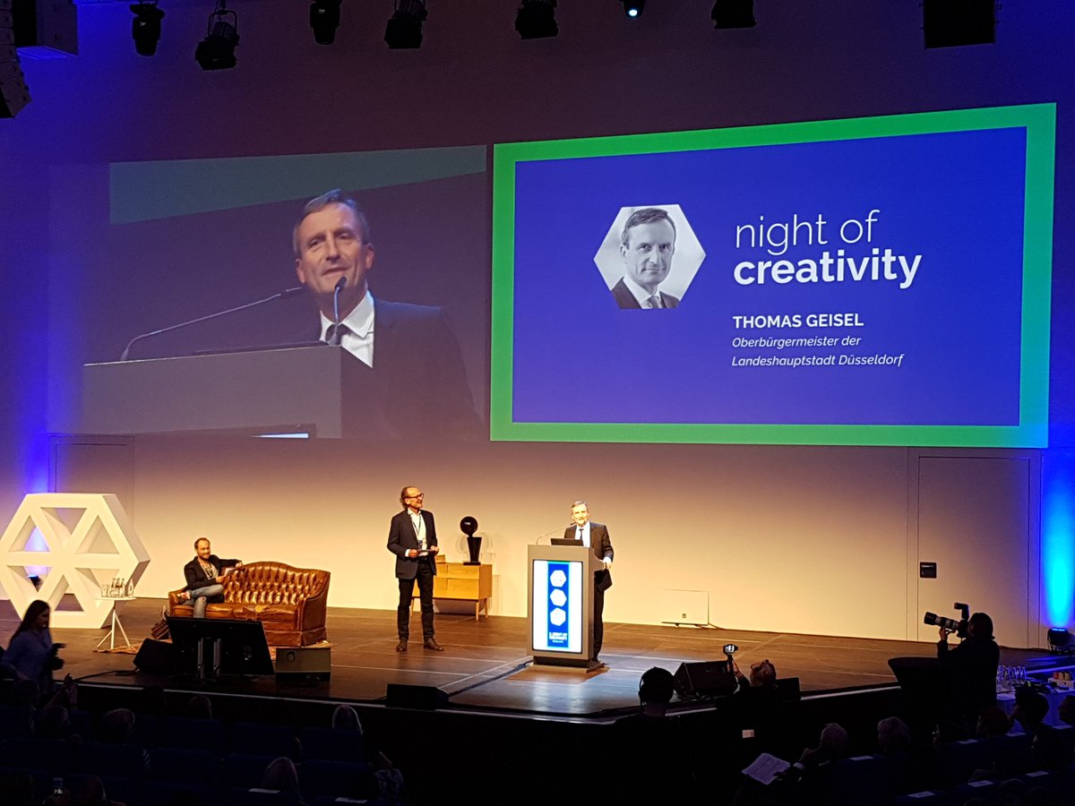 innovation_eon's tweet photo. This was an awesome #NightofCreativity - Thanks to the #NOCDus Team 😎 https://t.co/lT3oNEBp2P