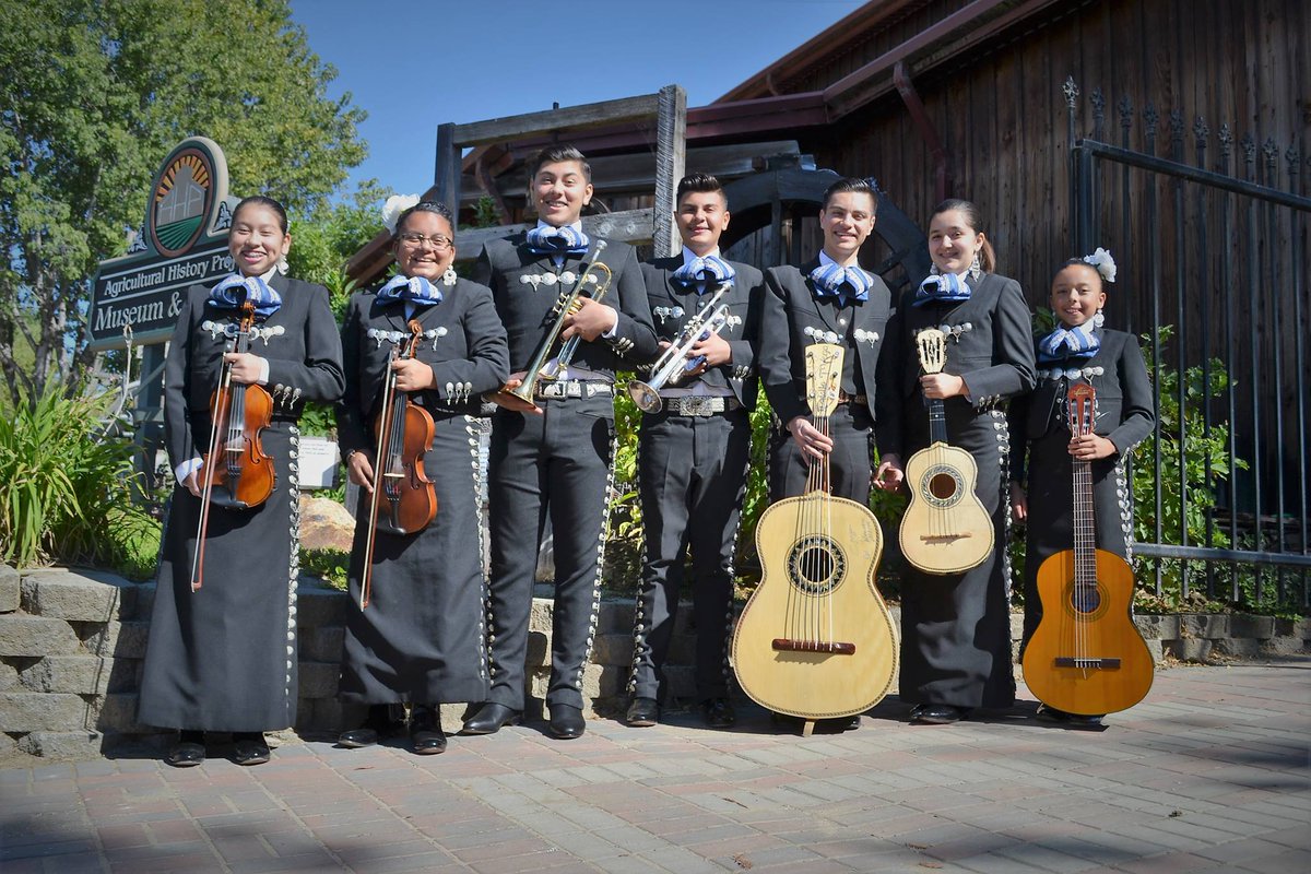 LaUltimaParadaSJ tweet media