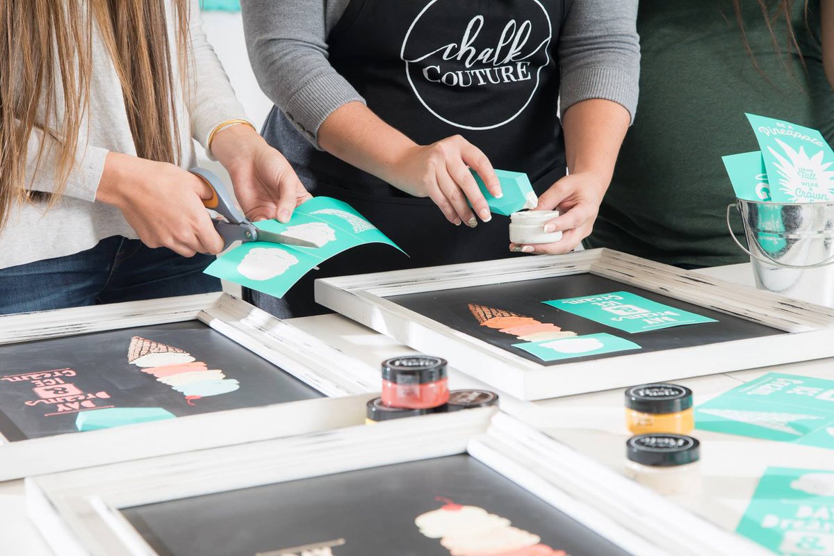 MadeWithJoy1's tweet photo. Creating beautiful designs are easy with Chalk Couture products.  #MadeWithJoyChalkCouture #ChalkCouture https://t.co/kE6tRF5rqE