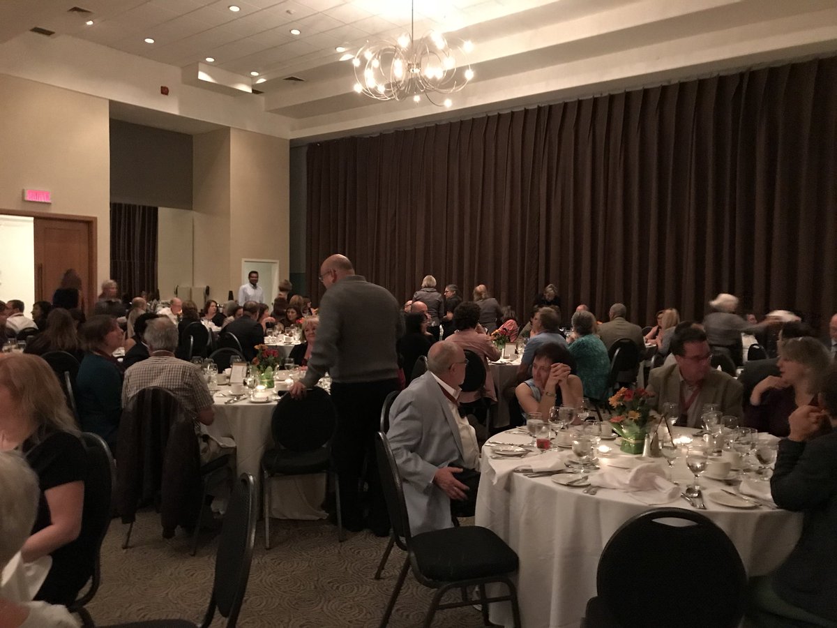 LesleyAnn30's tweet photo. #PROCEDE2017
Dinner with great company. :) https://t.co/Ipku5beT7X