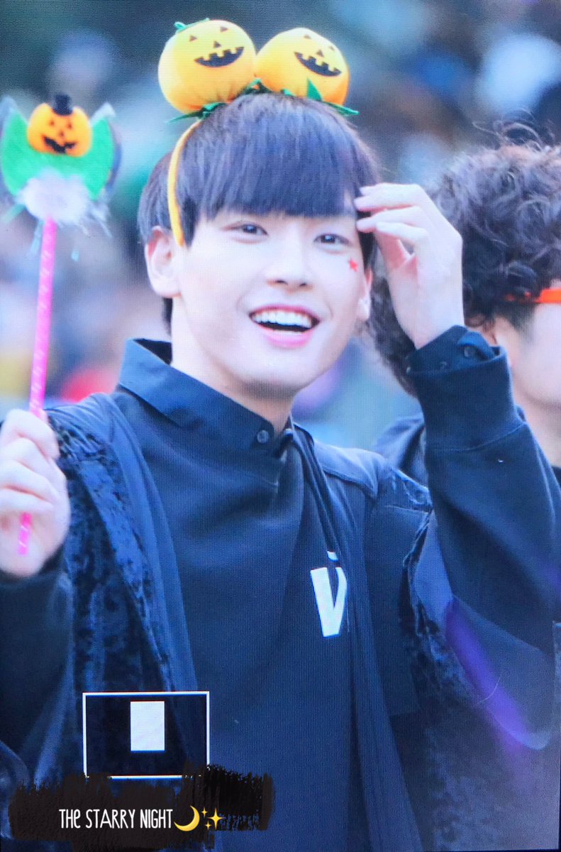 kiminseong712's tweet photo. 171027 뮤직뱅크 출근 #인성 #김인성 #INSEONG #インソン #김밤톨 #SF9 @SF9official 

왜케 이뽀ㅠㅠㅠㅠㅠㅠㅠㅠㅠㅠㅠㅠㅠㅠㅠㅠㅠㅠㅠ https://t.co/m7kQBWn31l