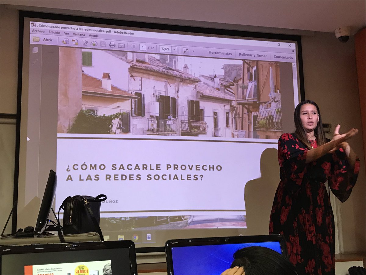 fcastros05's tweet photo. Redes sociales, elementos clave para promover contenidos de un blog o de una página web, dice @LauRobles #ViajarEnElTiempo https://t.co/YfAT2gG0dQ
