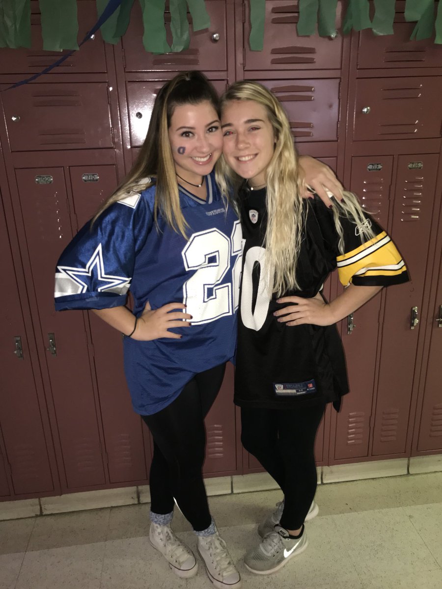 BCRAMMOUNTAIN's tweet photo. Jersey Day!! ππβΎοΈ #bcspiritweek @BCHSprincipal @MrBroderickBCHS https://t.co/dQCPPKSI4A