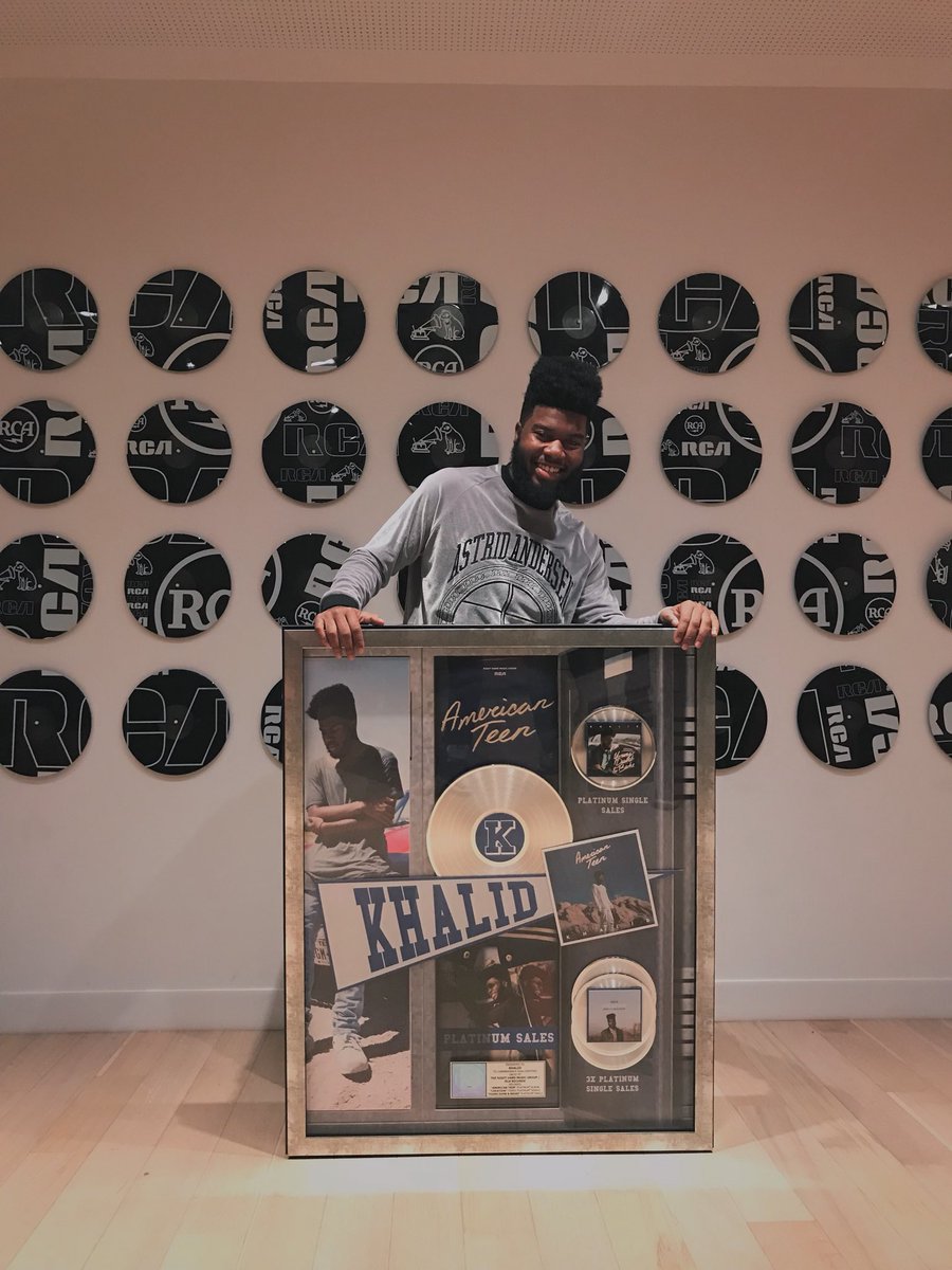 thegreatkhalid's tweet photo. 🏆💫 https://t.co/tMOBcExlYx
