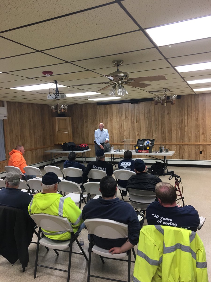 MarillaFire's tweet photo. Quality training tonight from Mr. Jim Manhardt from National Fuel on Natural Gas, and the risks/dangers involved. 
#NaturalGas https://t.co/C95QFnBPyo