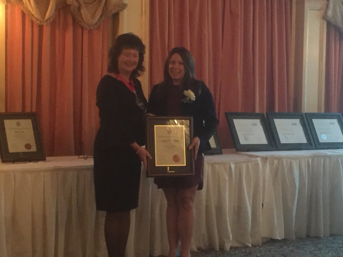 InsuranceInsPEI's tweet image. IIPEI’s newest CIP Grads receiving their certificates and CIP pins from @InsuranceInsCA Chair, Lynn Oldfield #IICGrad2017. Congrats!