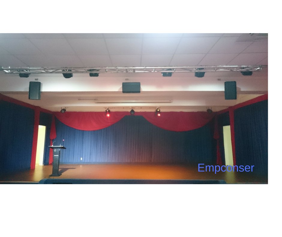 IngEmpconser's tweet photo. #SistemadeSonido #DolbyTHX #SonidoSurroud , #pantallaeléctrica de 160, #proyectorChristie , #luces ,#teatro #BellasArtes #Bonao #Empconser https://t.co/hWleBE6Vs8
