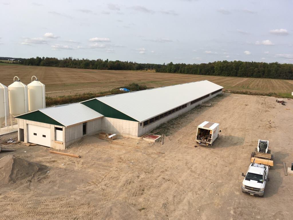 Boyerconstruct's tweet photo. 300x54 pig barn completed outside of Dublin ont #boyerconstruction #pigbarns https://t.co/efGuCRmOhm