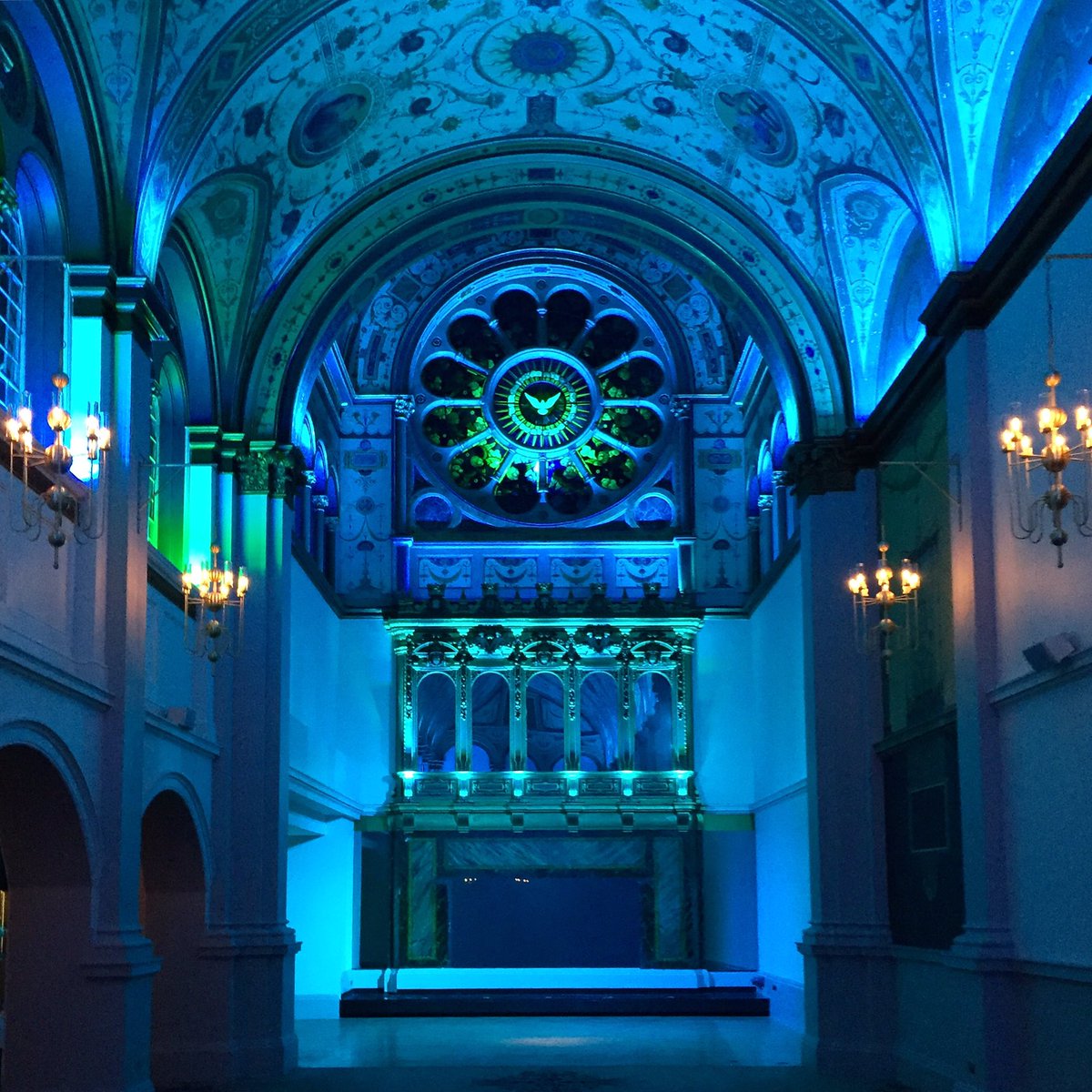 lukeartingstall's tweet image. Fantastic night commissioning on our latest project @TrykaLEDLtd #lightingdesign