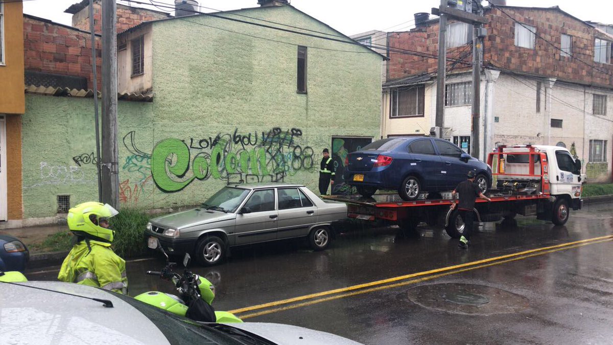 Sé un conductor responsable y no obstaculices las vías parqueando mal tu 🚗. En La Gaitana: 

📋4 Comparendos 
🚔4 Inmovilizados 
📸6 fotomultas