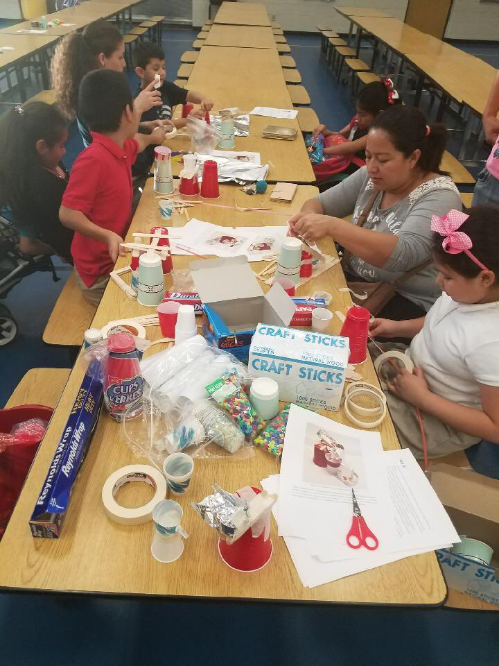 alief_bestasp's tweet photo. Best ASP celebrating Lights On #LOAFlourSTEMChallenge #tx_post #hcde @AliefISD_ASP https://t.co/G2MgnU0ijP