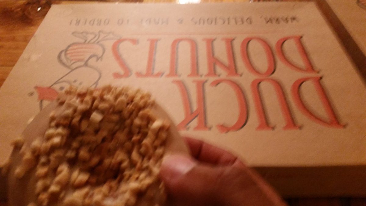 jsrodney17's tweet photo. #welltravelledbeer #duckdonutthursday #donuts #peanuts #downtowngoldsboro #goldsboroNC https://t.co/bd5ltcbBFQ