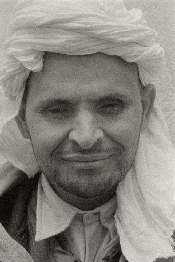 seydabil's tweet photo. Humility, nobility, and grace... in two pictures. #PeterSanders #Morocco https://t.co/taMVa6079S