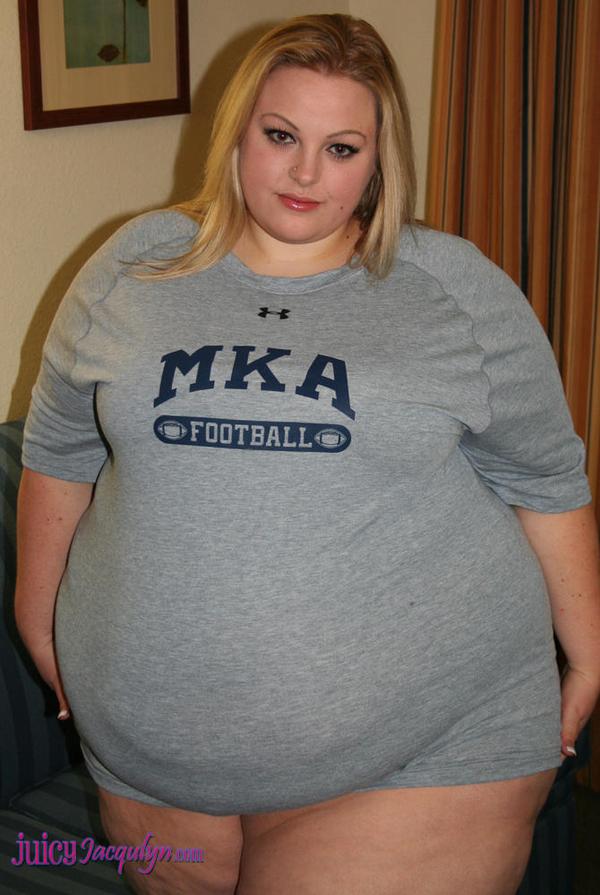 bbwmatch's tweet photo. find fat people in https://t.co/2381A3KFFK #fatfetish #fatdating https://t.co/neaHus6C1v