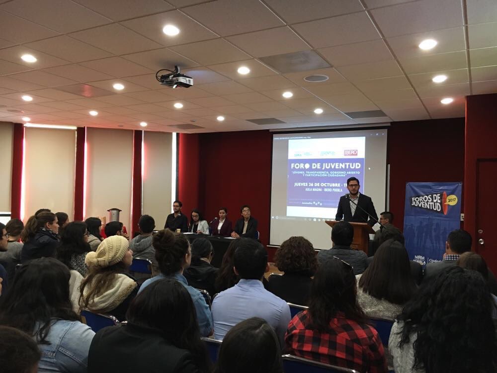 AlanCano1's tweet photo. Hoy el @JuventudPue estuvo presente en la @IberoPuebla promoviendo el diálogo en el #ForoDeJuventud. Participando todos, construimos más. https://t.co/D0hNbMt5Lv