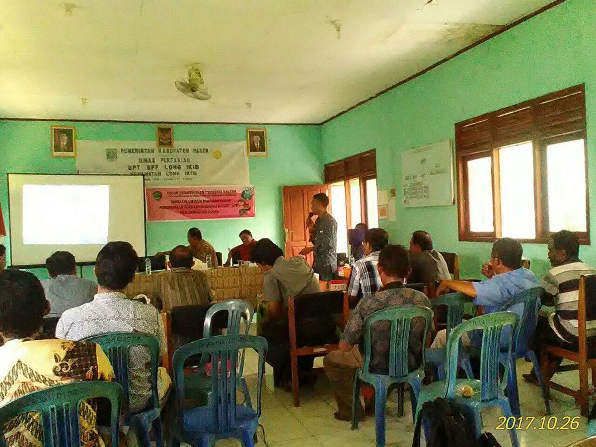 fkp2indonesia's tweet photo. Sosialisasi dan pendampingan pnggunaan agens pngendali hayati (APH) olh Disbun Kaltim dan Petugas Pendmping Perkebunan #tkpplpkaltim #fkp2i https://t.co/3Vxp7hsYY5