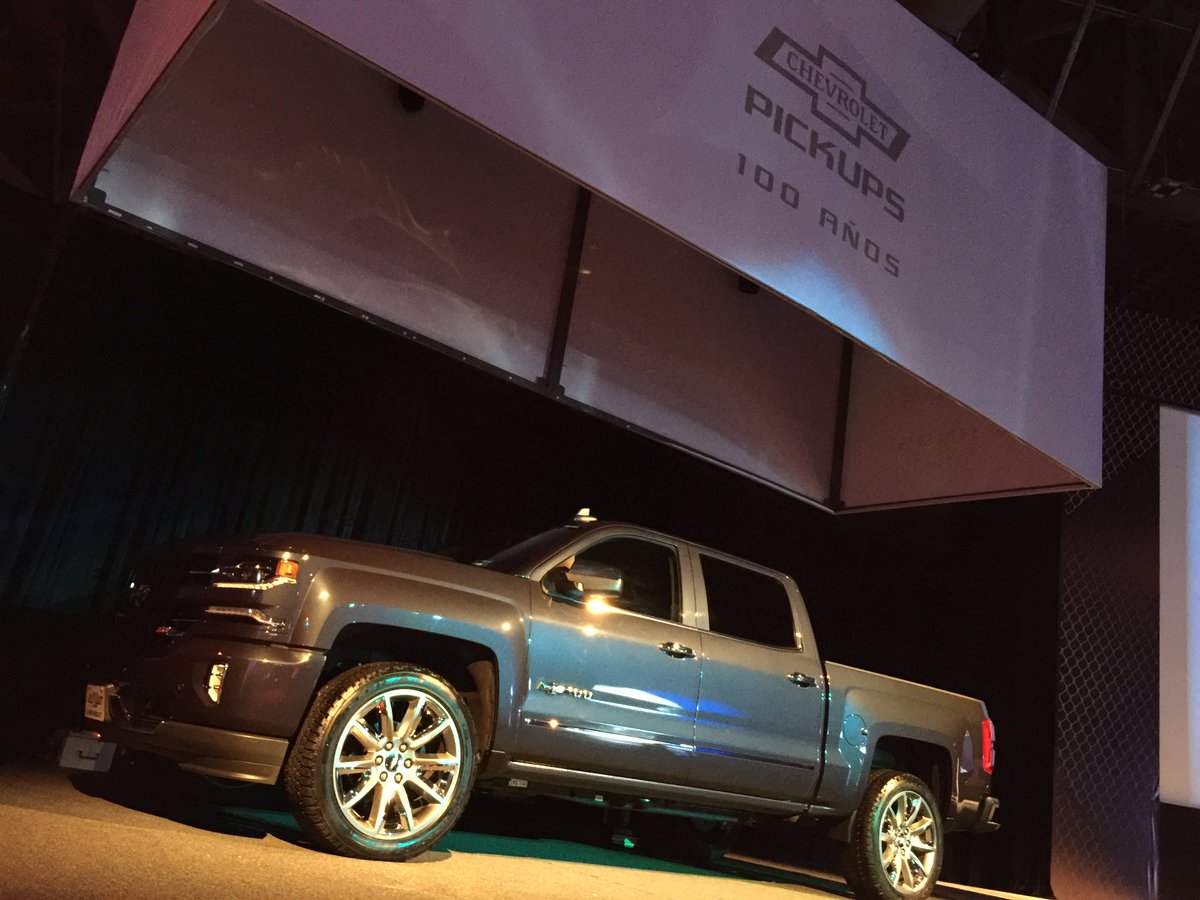 AutosDesign's tweet photo. Para celebrar 100 de producción de sus pickups, @ChevroletMexico presenta Chevrolet Cheyenne edición Centennial 2018 #CheyenneCentennial https://t.co/jP8j8TFnEW