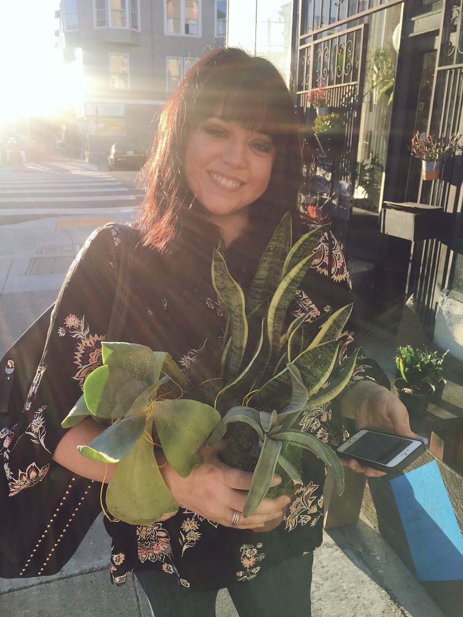 maybeitsmagic's tweet photo. getting dirty with the #twitterfuel team! π± + π£ = β€οΈ @workshopsf #kokedama #plantparents #lovewhereyouwork https://t.co/UUiqifycpJ